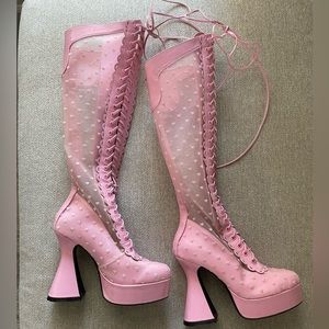 Sugar Thrillz knee high platform heels 💞